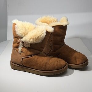 UGG Tan Sheepskin Winter Boots